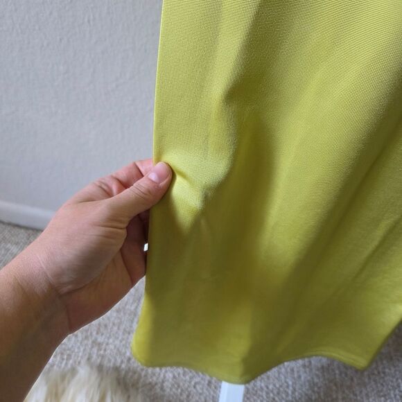 NWT Asta Resort Chloe Backless Maxi Dress Chartreuse Size Small - Picture 10 of 10